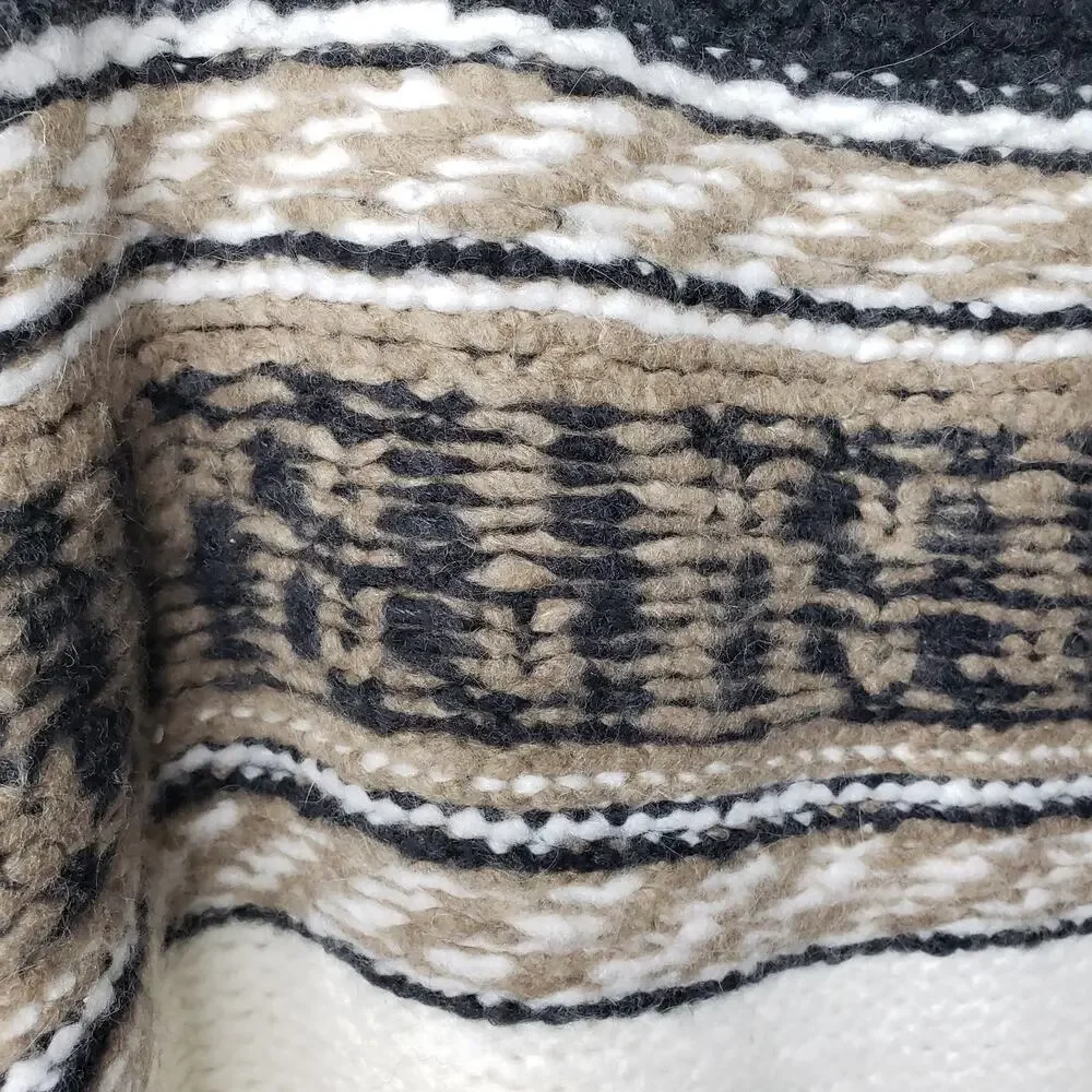 Free People Poncho Labyrinth Knit Acrylic Wool Angora Womens Sz XS S Fringe